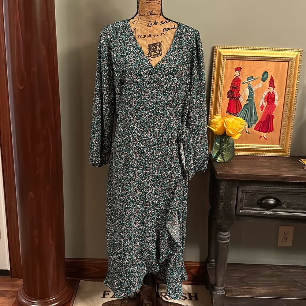 Loft floral dress size 14.